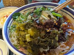 -云阿蛮云南生烫牛肉米线(奉贤路店)