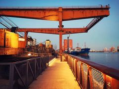 -丹东路渡口(轮渡站)