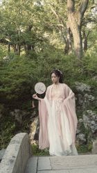 -一揽芳华汉服旗袍体验馆(拙政园店)