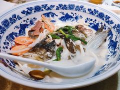 极品鱼头皇-山外山菜馆(玉泉路店)