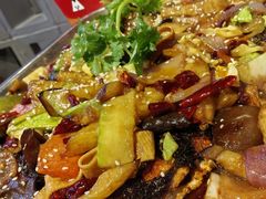 -干老庆贵州留一手烤鱼·地摊火锅(财经大学店)