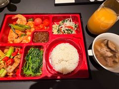 -上海浦东保时捷中心