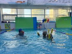 -龙格亲子游泳·水育早教中心(华亿大润发店)