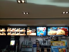 -麦当劳(鄂尔多斯机场店)