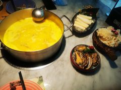 -澳美徕·港式花胶鸡火锅(高新万达店)