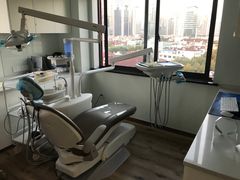 -Dr.Z dental仁康种植矫正中心