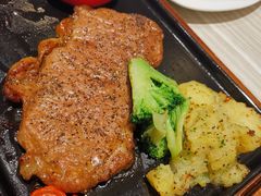 -必胜客(证大大拇指店)