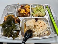 鸭血豆腐-北京外国语大学东院食堂