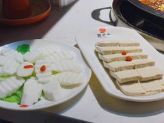 -蜀滋香鲜鱼美蛙火锅(339店)