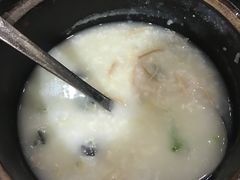 皮蛋瘦肉粥中-隆喜元鱼汤包·海鲜(中联广场店)