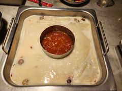 -尚尚仙·酸汤猪手·猪肚鸡火锅(华联万柳购物中心店)