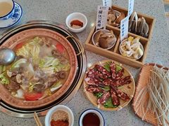 -阿婆情腊排骨火锅(金虹路店)