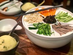 鸡丝凉米线-云海肴·汽锅鸡·云南菜(美罗城店)