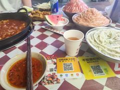 -赵美丽·重庆社区火锅·直营店(火车东站·中豪国际店)