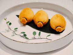 猫山王榴莲酥-东富酒家(龙湖西溪天街店)
