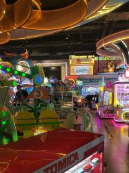-卡通尼乐园(荟聚中心店)