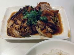 -猪脚洪隆江猪脚饭