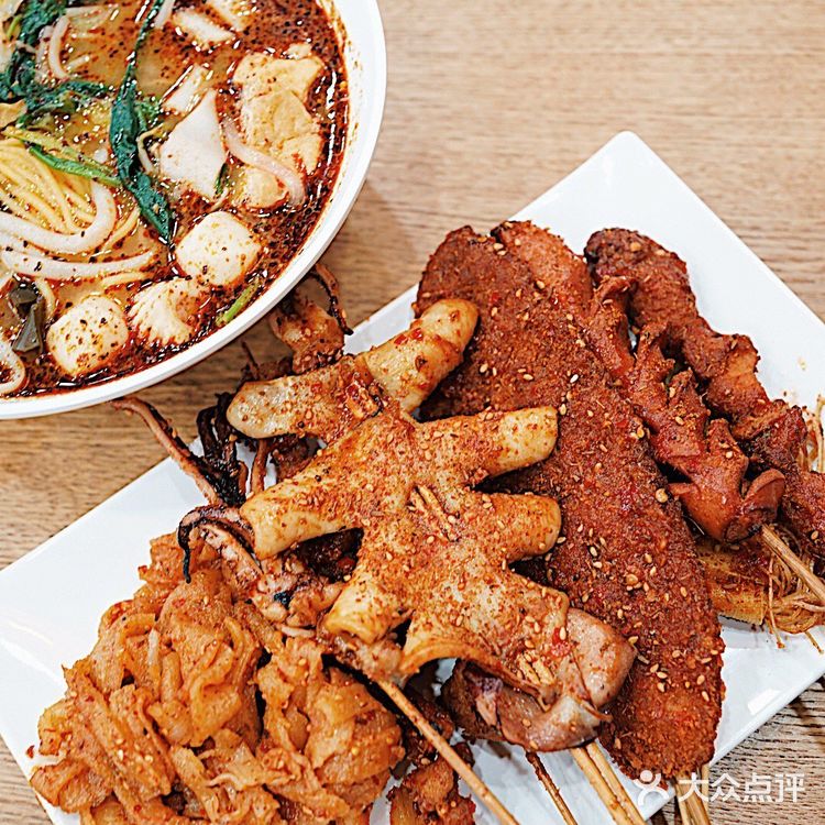 北京|三里屯这家东北炸冷面和麻辣烫牛啊!🍤