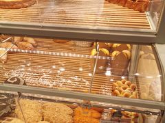 -好利来(高新枫叶广场店)