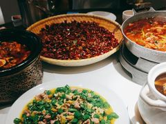 -万重锦·人文川菜馆(骡马市店)