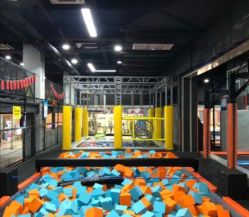-蹦贝运动中心·蹦床·攀岩·闯关(龙岗店)