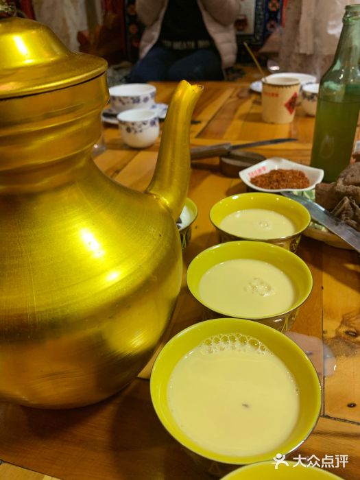 雅姆熱藏餐酥油茶圖片