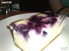 蓝莓芝士蛋糕特写-榖屋house of flour(张江首店)