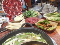 -赵美丽·重庆社区火锅·直营店(火车东站·中豪国际店)