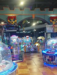 -卡通尼乐园·生日会(烟台永旺店)