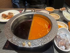 -牛YO寿喜烧·铁板烧和牛火锅自助(市府恒隆店)