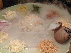 -得意咚瓜·顺德鱼生·冬瓜火锅(深圳首店)