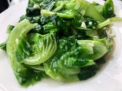 -临江餐馆二楼美食部落