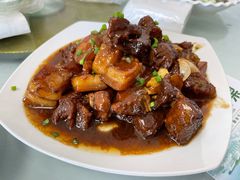 红烧肉-建华龙虾馆