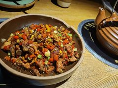 老坛酱辣椒炒鸡-吃饭皇帝大土家民族菜(正大广场店)