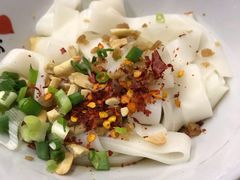 葱油拌粉-盟重烧烤(东瓜山创始店)