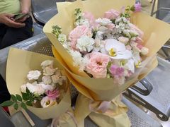 -亭亭鲜花店(中山北路店)