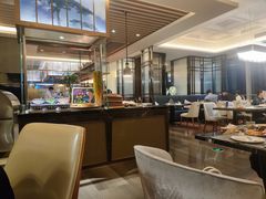 大堂-云端西餐厅(南宁龙光那莲豪华精选酒店)