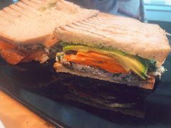 鸡肉甘蓝菜三明治-Moka Bros 摩卡站(西单大悦城店)