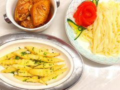 -乐禧母婴全自营月嫂(宝山店)