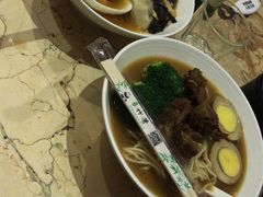 -自由港KTV(王子公主金平店)