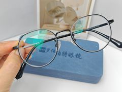 -罗伯特眼镜·蔡司官方授权(罗湖国贸店)