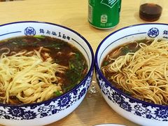 -镇南锅盖面馆(解放路店)