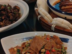 香菜拌牛肉-湘聚老院子(洛江店)