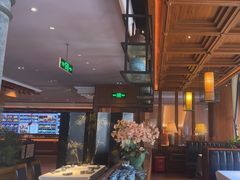 -八府香鸭·啫啫煲(华山路店)