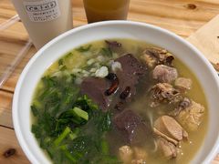 -文山荷鲜居(翠湖店)