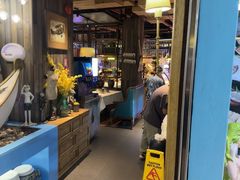 -领鲜活海鲜榴莲自助火锅(东门店)