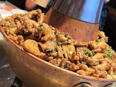 -老佛爷铜炉蛙锅(东门老街店)