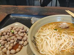 -亮亮面馆(经六路店)