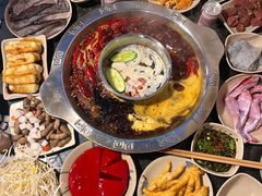-洞亭火锅(防空洞总店)