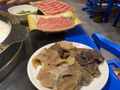 屠场鲜毛肚-洞府防空洞老火锅(解放碑总店)